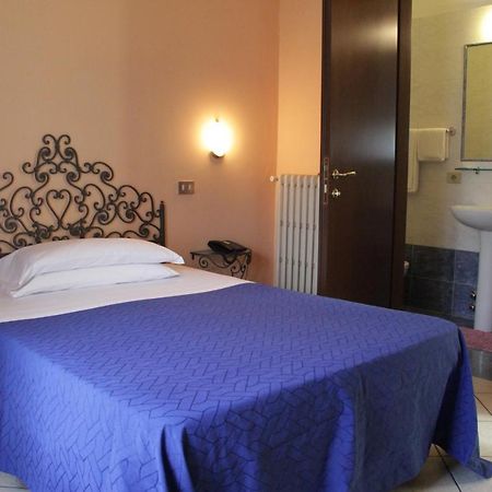 Hotel Capri Milano Exteriör bild