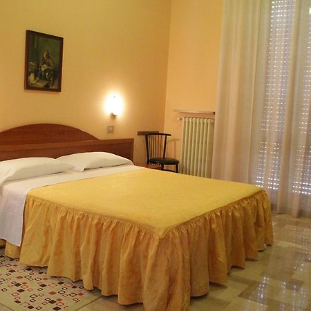 Hotel Capri Milano Exteriör bild